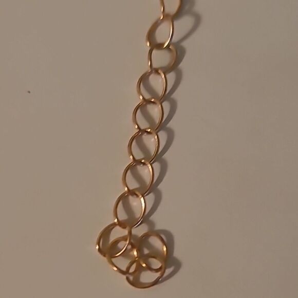 Delicate Gold Cross Bracelet - Picture 4 of 4